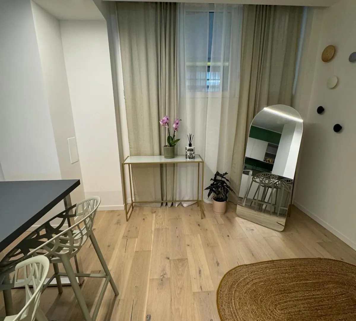 Urban Green Suite ミラノ 0*,